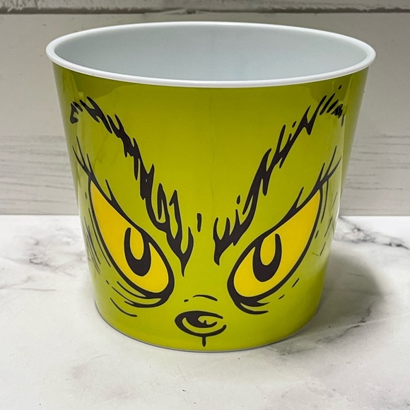 Grinch Snack Bundle - Picture 5 of 7